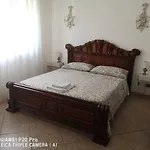 Alojamento de Acomodação e Pequeno-almoço Lucia Bari