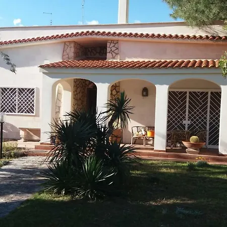 Lucia Alojamento de Acomodação e Pequeno-almoço 3*