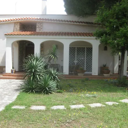 Lucia Alojamento de Acomodação e Pequeno-almoço Bari