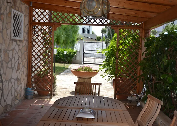 Bed and breakfast Lucia 3*