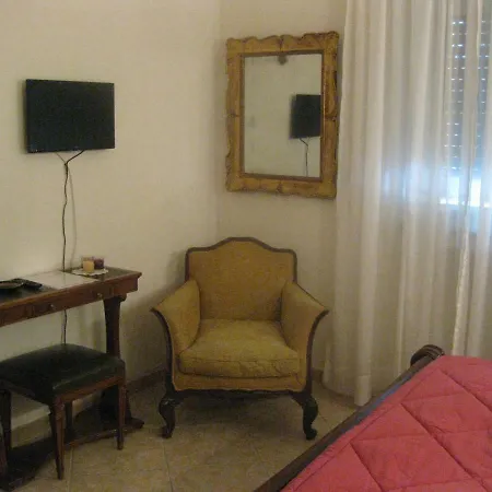 Lucia Nocleg ze śniadaniem 3*