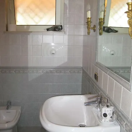 Bed & Breakfast Lucia 2*
