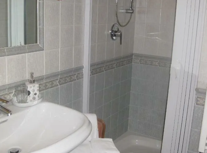 Lucia Bed & Breakfast 3*